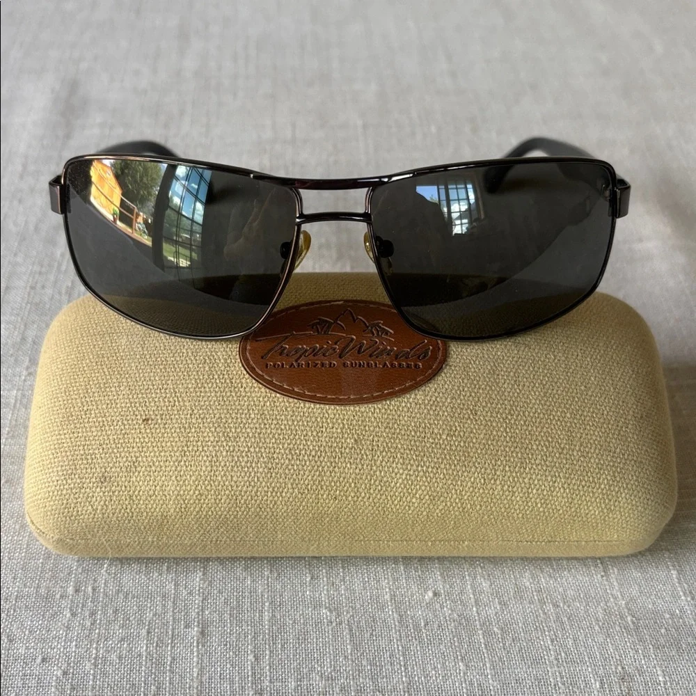 Tropic Winds sleek rectangular